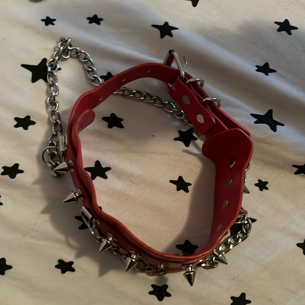 Spiked collar choker